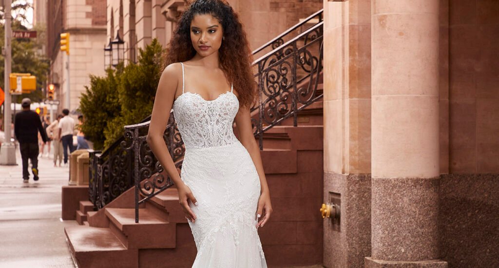 Bridal Beauty How to Rock a White Corset Wedding Dress 2
