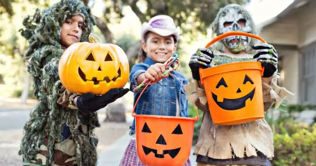 kids Halloween costumes.jpg