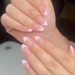 Modelones Pink French Tip Press on Nails